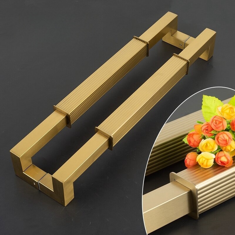 Side mounted yellow titanium gold