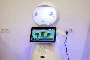 Smart Home Commercial Children Accompany AI <strong>Robot</strong> Humanoid Service <strong>Robot</strong> - Product Image 3