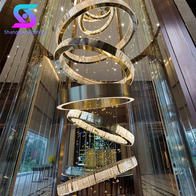 Lustre de luxo com anel moderno, decoração interior, hotel, lobby, escada, vila, lustre