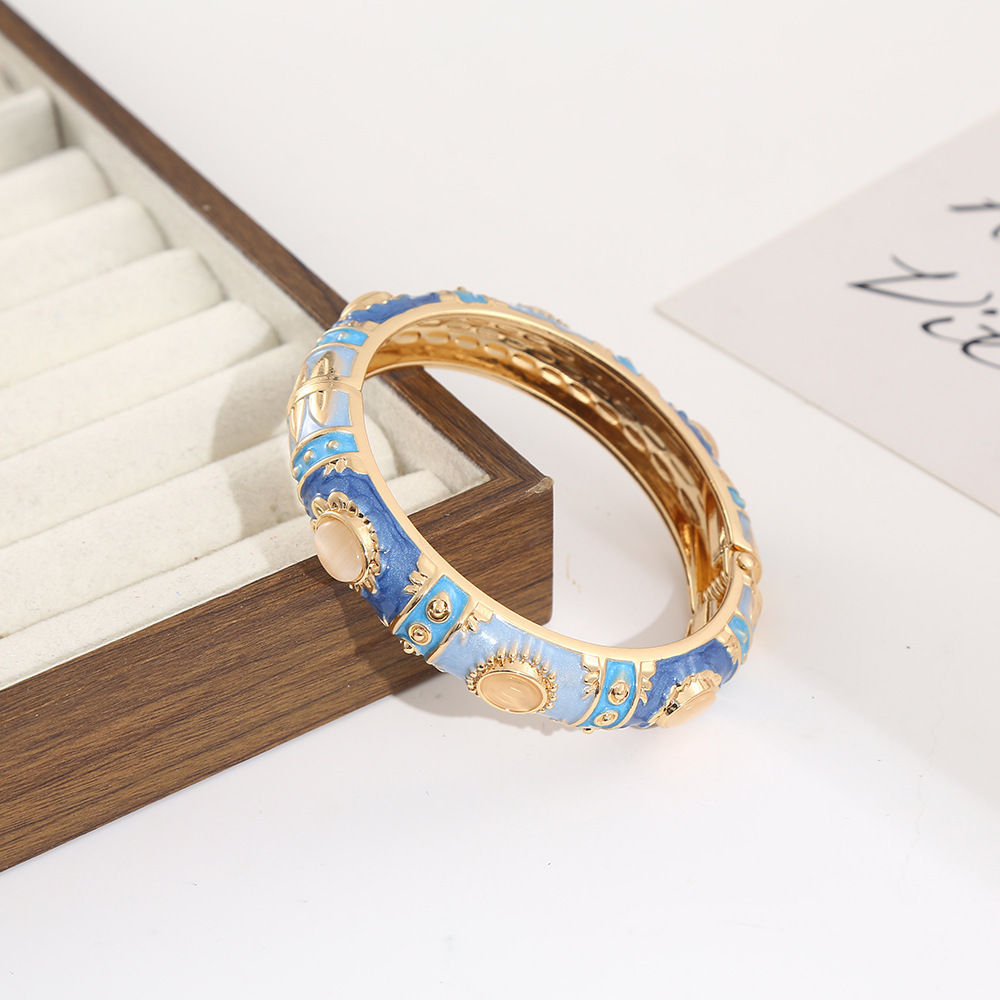 Gold blue
