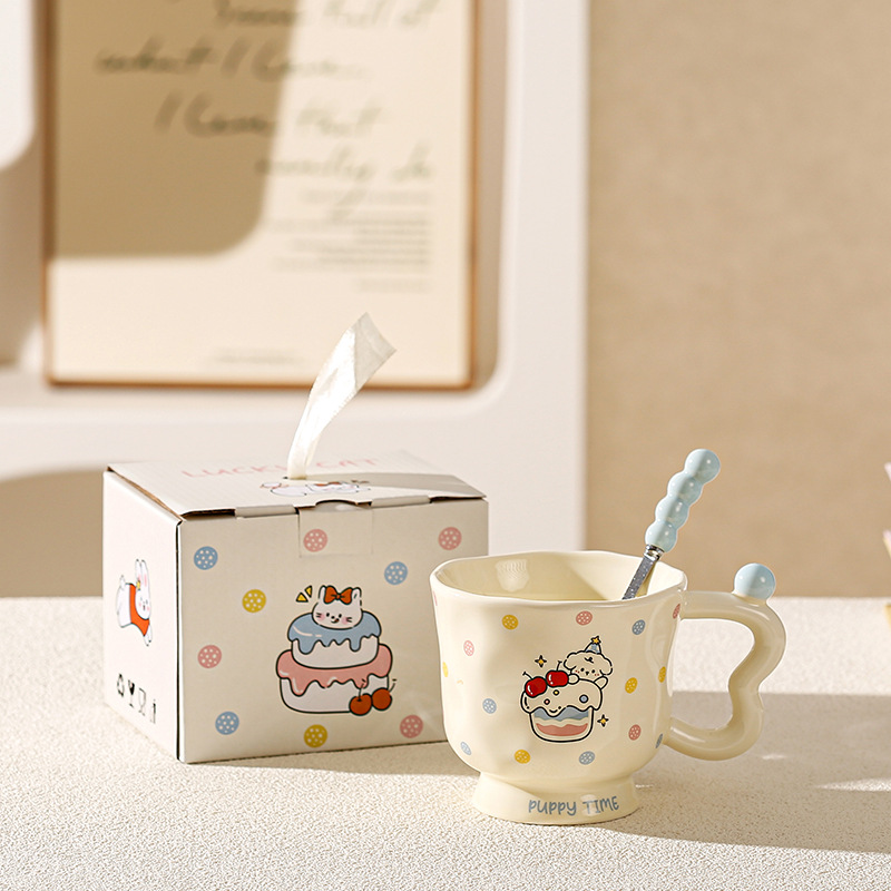 Cuillère à tasse bleue pour chiot pudding