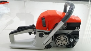 プロの2ストロークガソリンポータブルシングルチェーンソーマシン木材切断20インチガイドバー付き - Product Image 5
