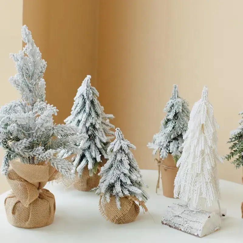Mini árbol de Navidad de lino Artificial, decoración festiva para el hogar, oficina, centro comercial, pino, PE, 20-50 cm