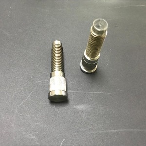 610-393 1/2-20 Răng Cưa Bánh Xe Stud Lớp 10.9 Lug Bolt Cho FORD - Product Image 4