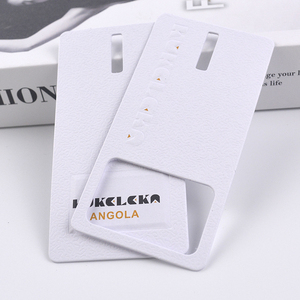 Etiquetas colgantes únicas personalizadas al por mayor de China, bolsa de etiquetas de plástico con cuerda para bolsas de ropa - Product Image 3