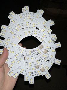 ชิ้นส่วนประกอบ PCBA LED LED สำหรับไฟแอพพลิเคชั่นที่แตกต่างกัน - Product Image 4