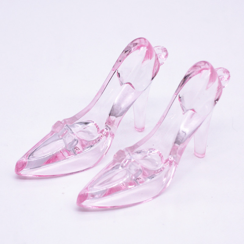 Deux talons hauts roses de 7 cm