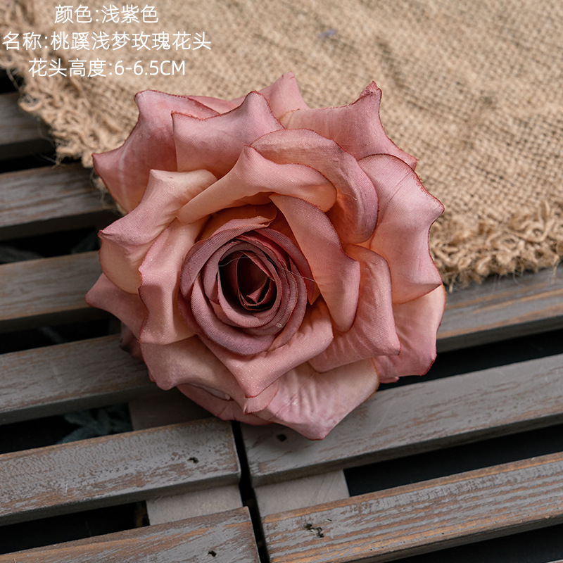 Rose foncé