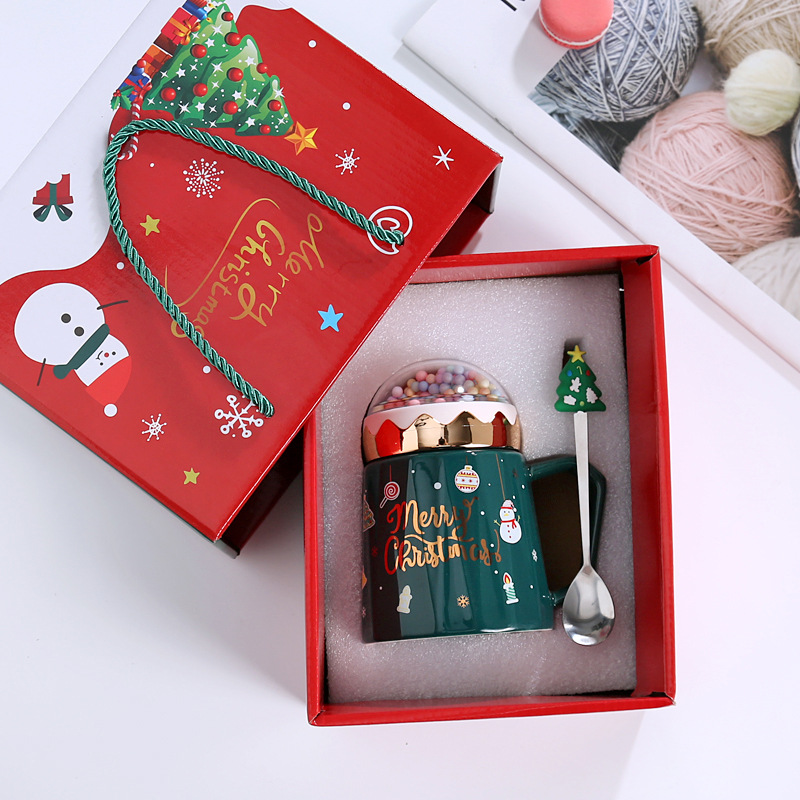 Christmas viewing Cup-Green-cover and spoon-gift box