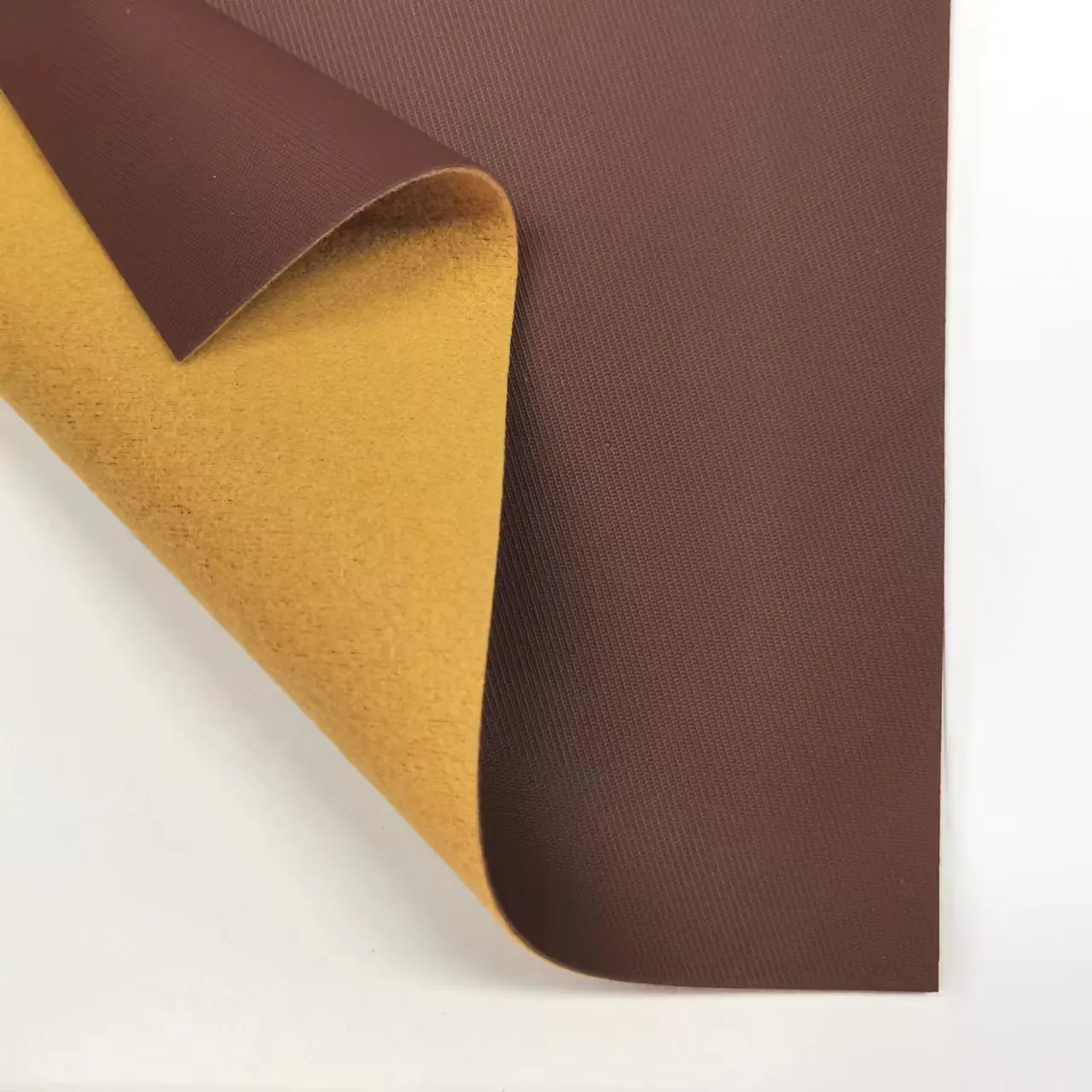 पर्यावरण के अनुकूल स्पॉट माल 0.9 एमएम पीवीसी चमड़ा फैशन लक्जरी बैग वॉलेट सोफे के लिए भूरे हस्तनिर्मित उपयोग को अनुकूलित करता है