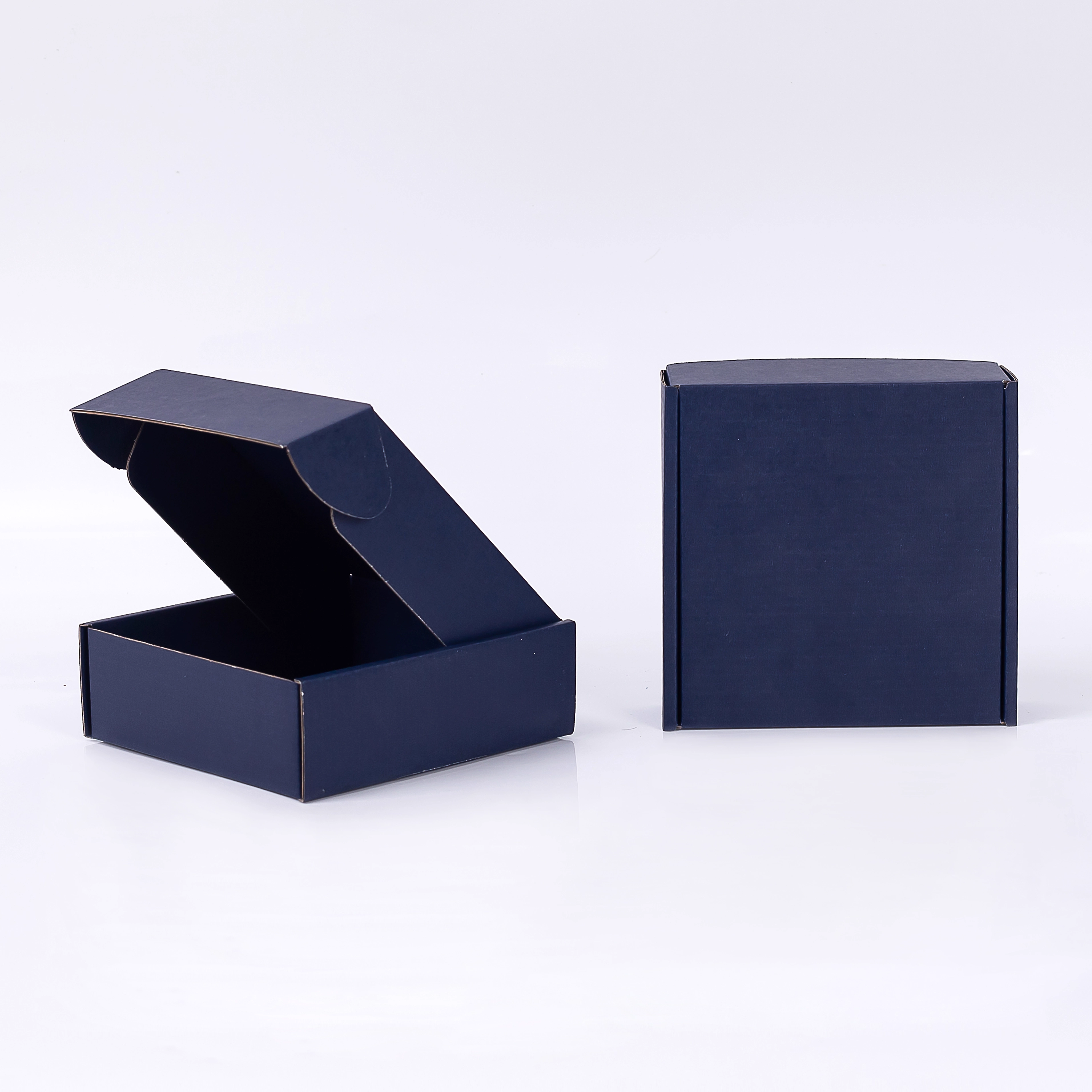 Azul oscuro