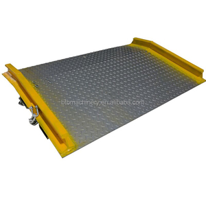 Rampas de muelle de carga y descarga de camiones de acero personalizadas con asas y bordillos laterales Tablero de muelle de carga de acero - Product Image 5