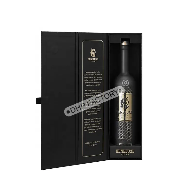 Marchio privato di lusso lucido modello UV oro stampa a caldo bottiglia magnetica Vodka Whisky Brandy vino confezione regalo con inserto in EVA