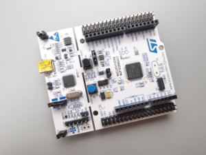 NUCLEO-F103RB NUCLEO-64 STM32F103RB EVAL BRD ARM Cortex-M3 MCU 32ビット電子部品DSP評価ボード - Product Image 4
