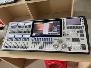 Controller Arena 16 DMX Touch Screen Arena DMX Controller per lo spettacolo di luci - Product Image 4