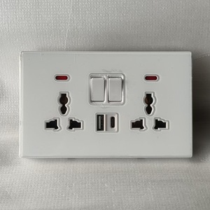 2025 porta Computer italia outtletcrystal vetro Panelrj45 modulo adattatore per cavo di rete di interfaccia CAT5E presa a parete Standard - Product Image 1