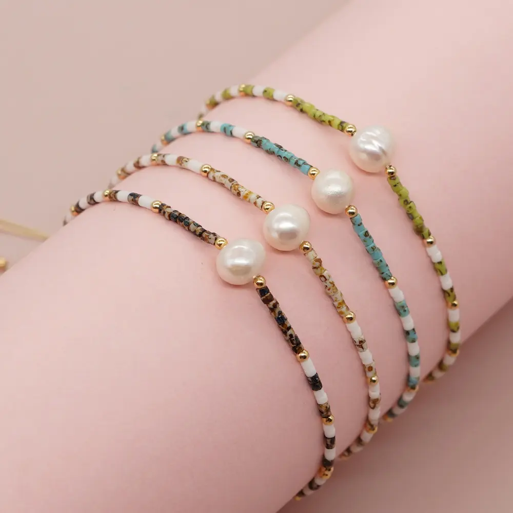 Vento bohémien caldo singolo naturale perle di acqua dolce corde di perle di riso gioielli modelli donna braccialetti all'ingrosso