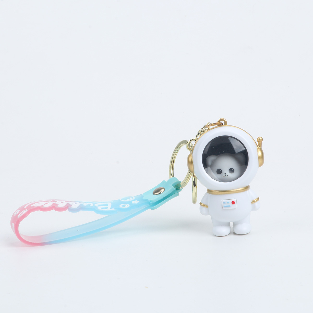 Chat doré avec corde