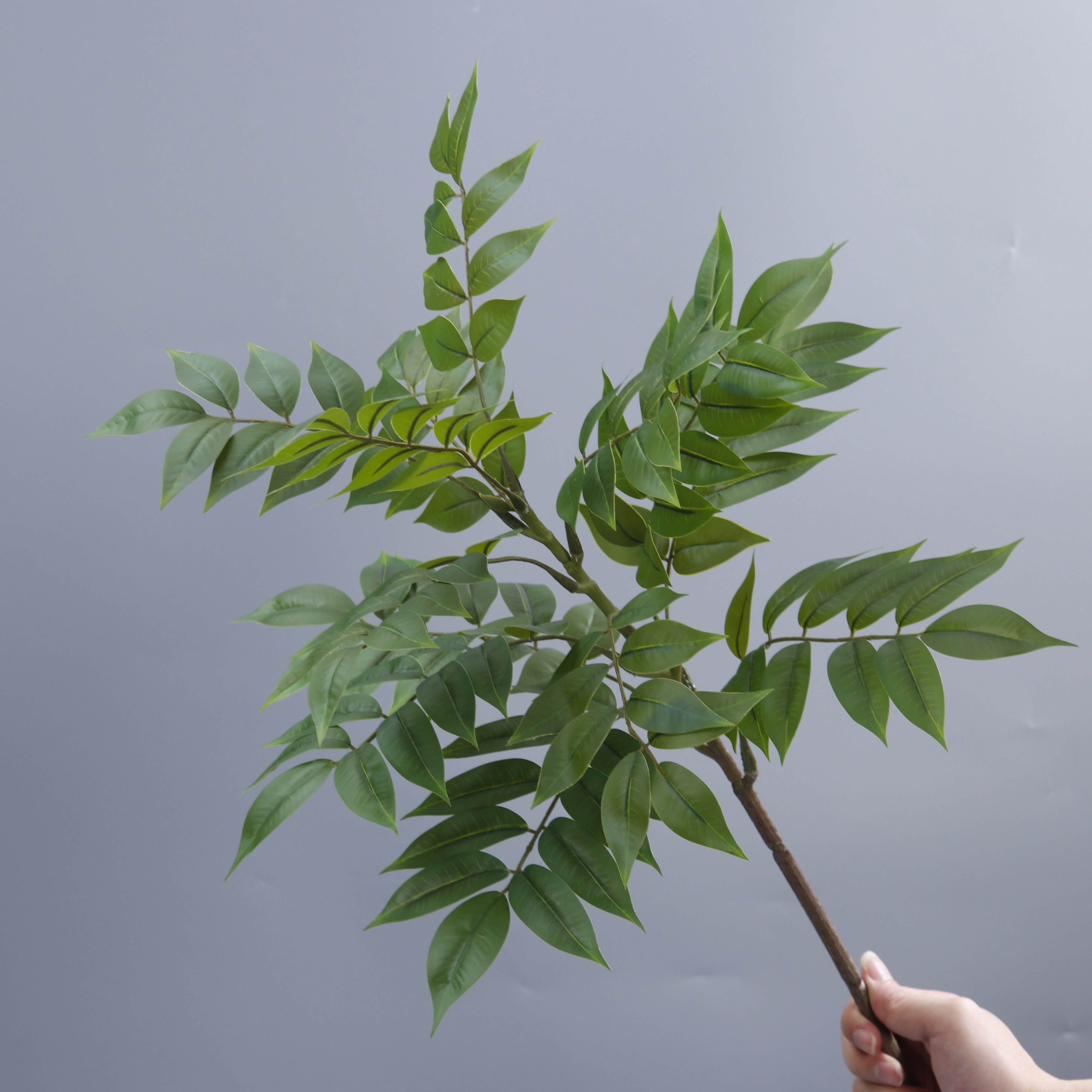 13-head Green Single-stem