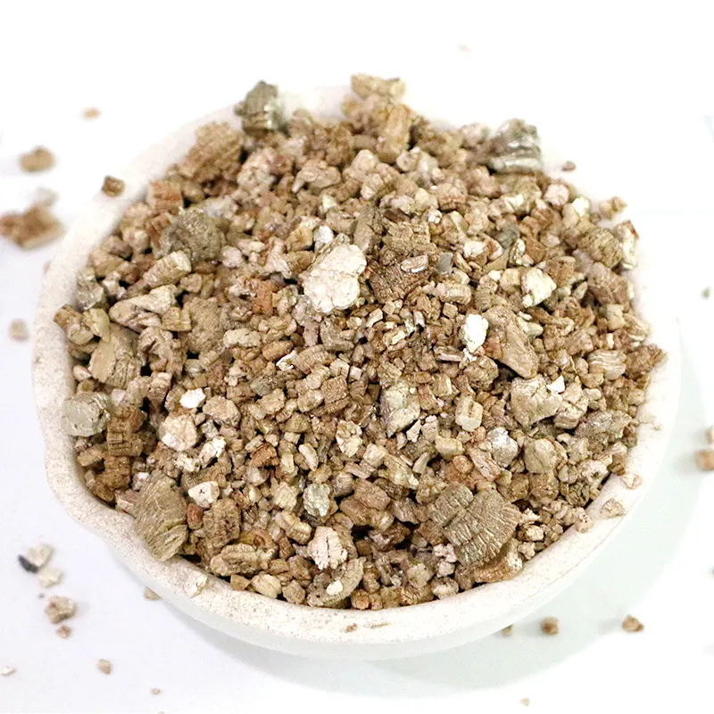 Hot Sale Customize Expanded 3-6mm Vermiculite For Plants Vermiculite Price Red/ White Vermiculite Plate Supplier