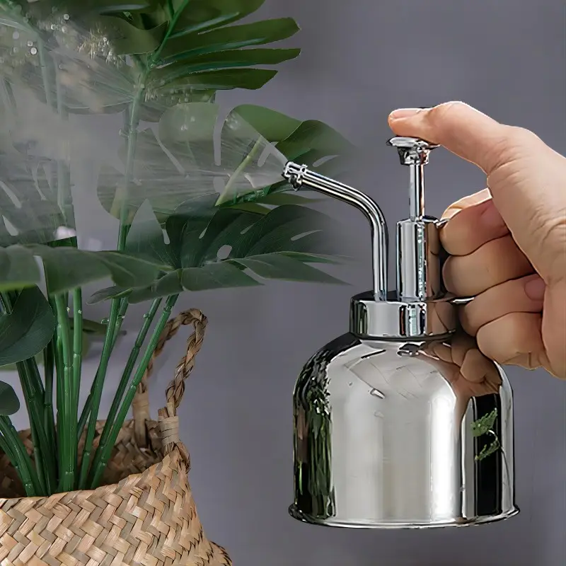 Mini innaffiatoio interno in acciaio zincato bottiglia Spray alto giardino Spritzer pompa acqua succulenta spruzzatore con pompa superiore