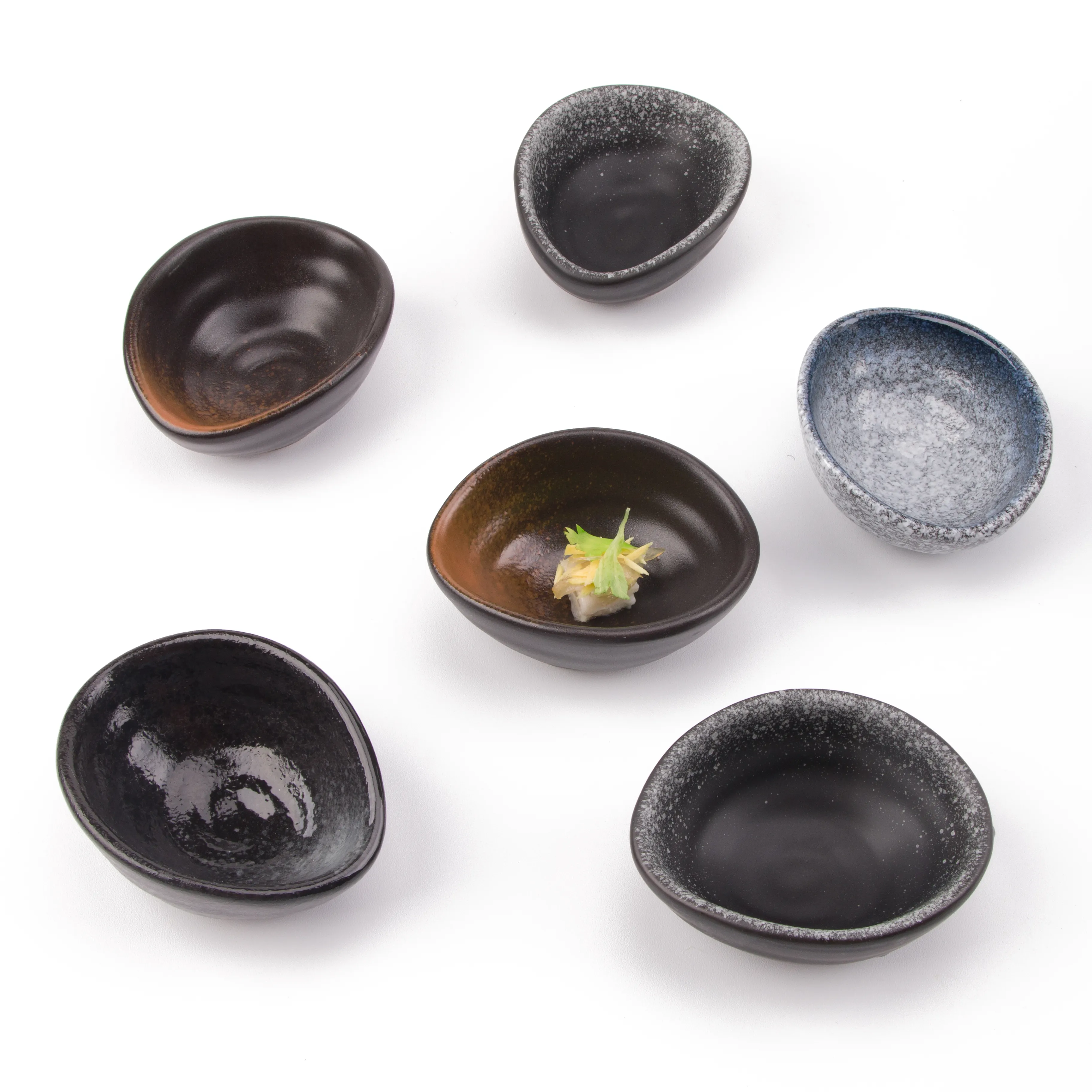 Estilo japonês Vidrados Tamanho Pequeno Barato Cerâmica Molho Prato Irregular 4 Polegadas Soja Pires