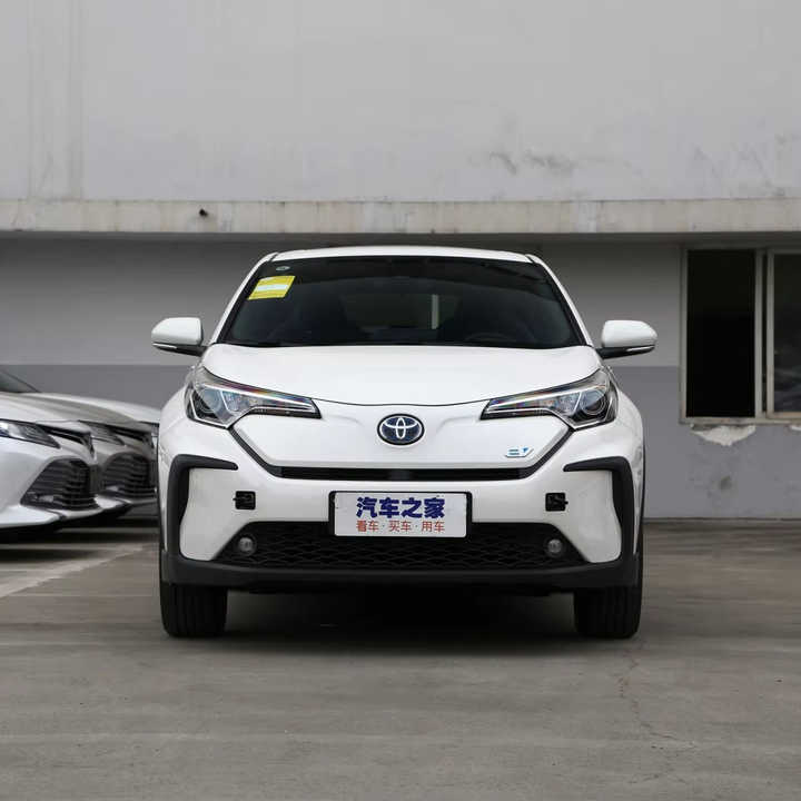 Vendite calde abbastanza usate Toyota 2023 modello 2.0L Smart Electric Hybrid Comfort Edition CHR LE auto in vendita auto usate di alta qualità