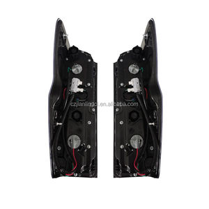 D Maxピックアップ4*4ライトアクセサリーRHハイエンドタイプテールランプ、赤いフォグランプ付きIsuzu D-MAXピックアップDMAX 2020 2021 2022 - Product Image 2