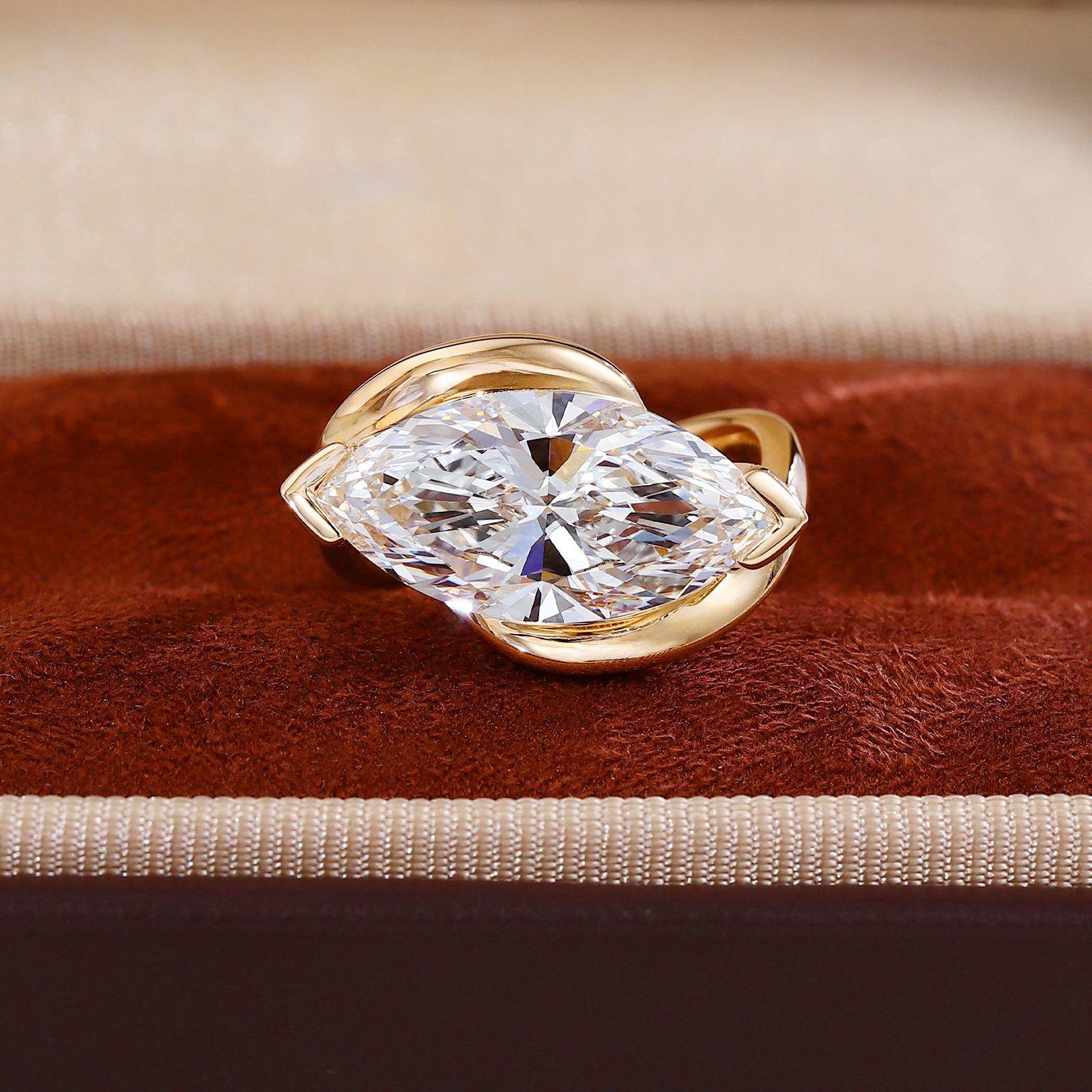 Bague en or massif 14 carats avec diamant de laboratoire