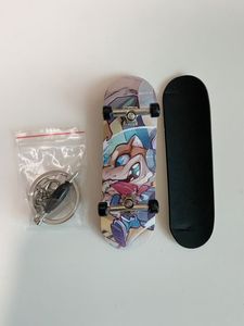 ハイテクデッキミニ指ボードスケートボード木制指スクーター小型玩具 - Product Image 3