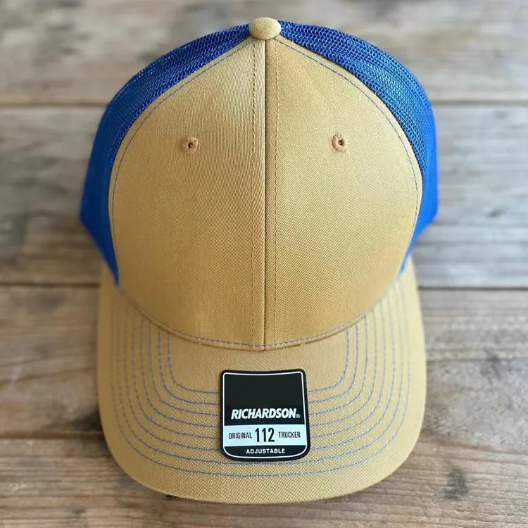 Stile personalizzato all'ingrosso di alta qualità 6 pannello grigio 3D modello di ricamo maglia camionista cappellini cappello