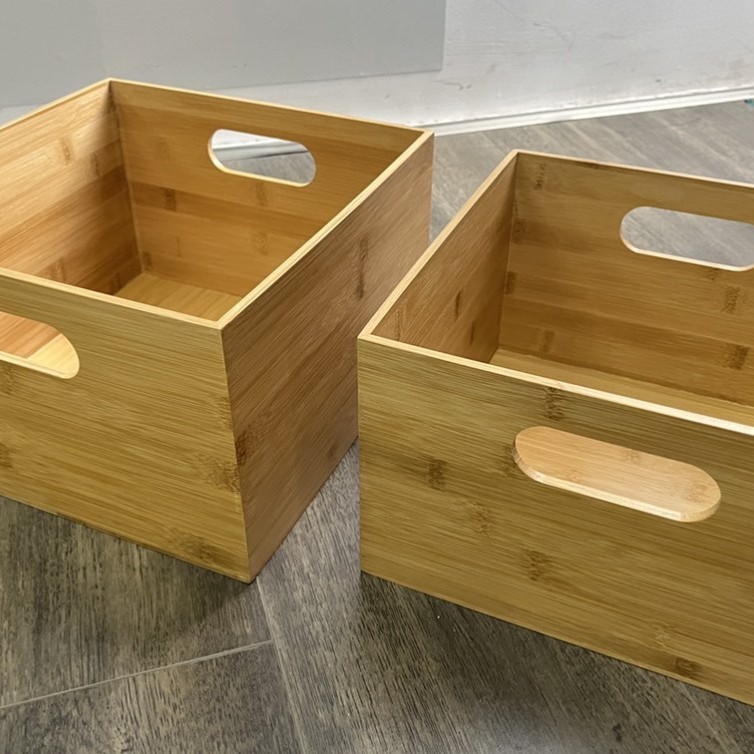 Bamboo color; L: 28*28*18cm M: 26*26*17cm (large set, small set)