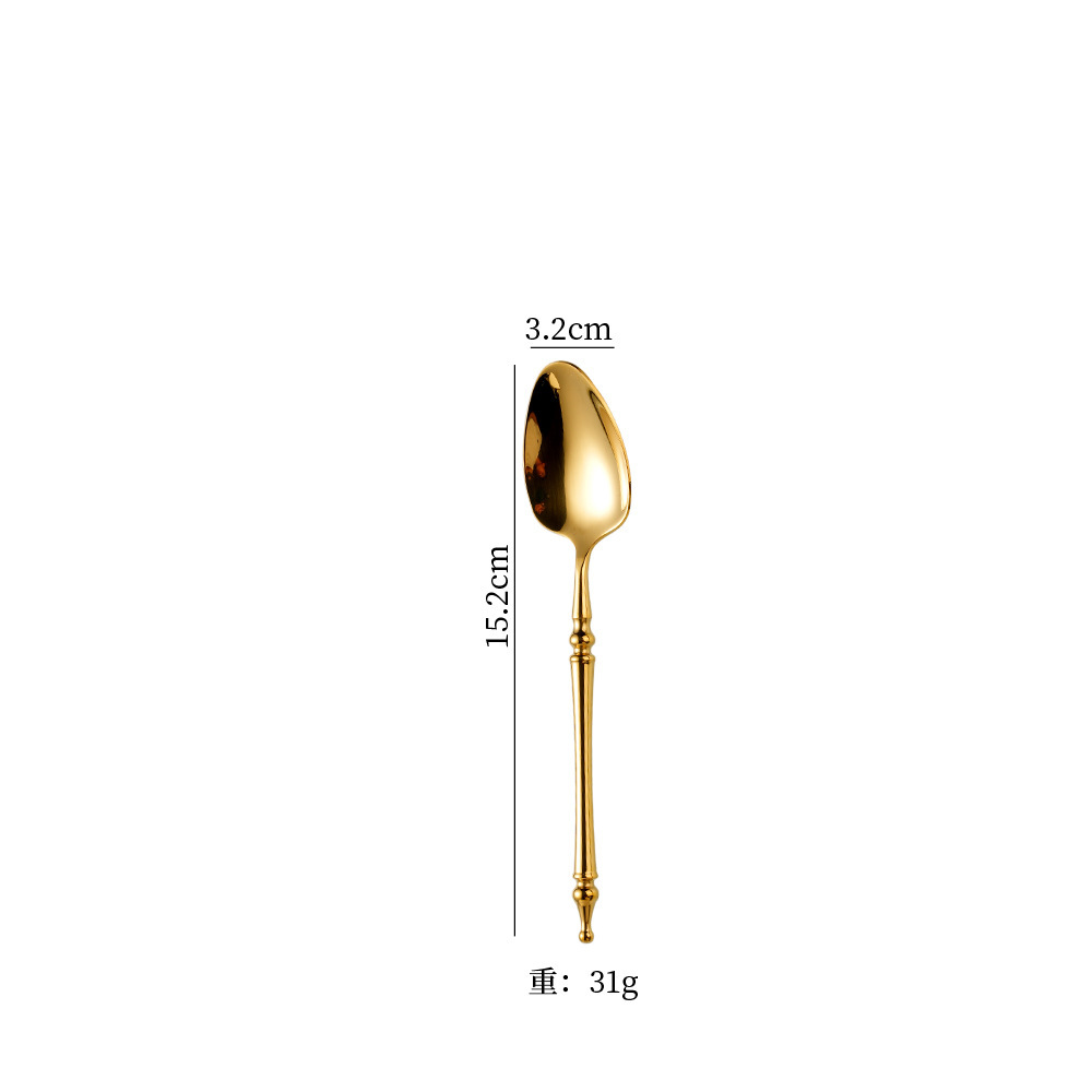 Cuchara de té dorada