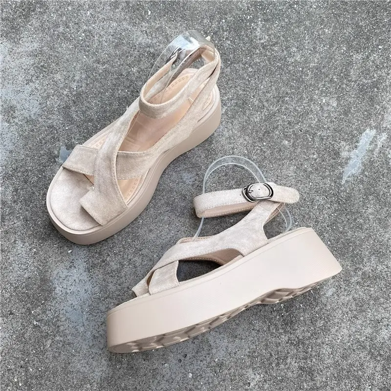Women 's Leather Flat Sandals 2024 Summer New Clip Toe Sandals Ladies Roman Comfortable Beach Shoes Platform Sandals for Woman