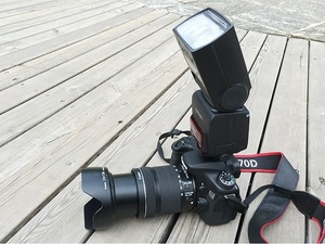 永诺YN660 (YN560-IV的更新版本) 2.4GHz Flash Speedlite无线收发器集成相机 - Product Image 4