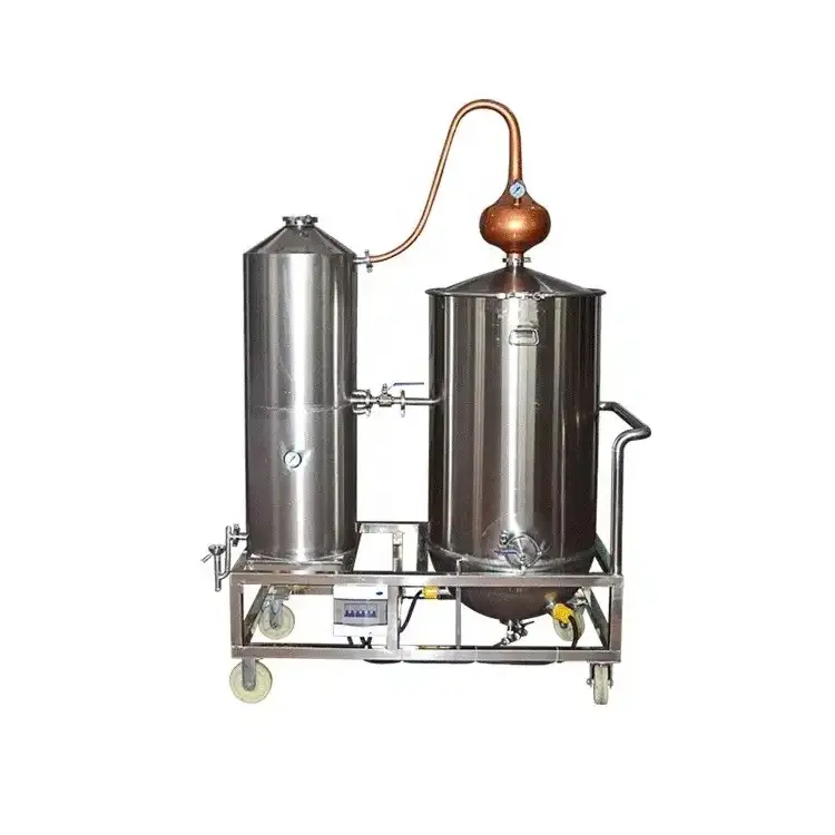 Machine à distiller l'alcool Whisky Rhum Gin Vodka Brandy Spirit Distiller Equipment Copper Pot Still Distillery Equipment