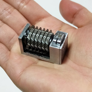 Mini piccola macchina da stampa a rovescio romana a 6 cifre 4 x8 numeratrice per stampante