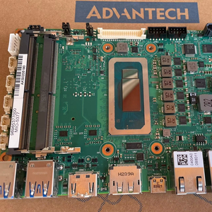 <strong>Advantech</strong> MIO-5377 Customizable Industrial <strong>Computer</strong> Fanless <strong>Embedded</strong> System for Server &amp; <strong>Computer</strong> Applications - Product Image 2