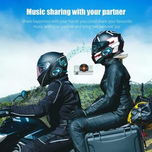 FreedConn Intercom TMAX PRO Motorcycle Group Hablando con sistema FM IP65 6 Riders 1000M Motocicleta Bluetooth Intercom - Product Image 5