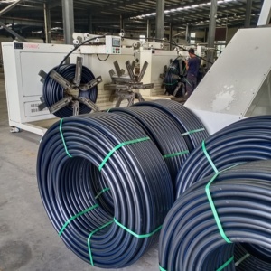 คอยล์ท่อ HDPE แรงดันสูง100ม. ท่อพลาสติก0.8MPa พร้อมการเชื่อมต่อพีวีซีผลิตจากวัสดุ PE ที่ทนทาน - Product Image 1