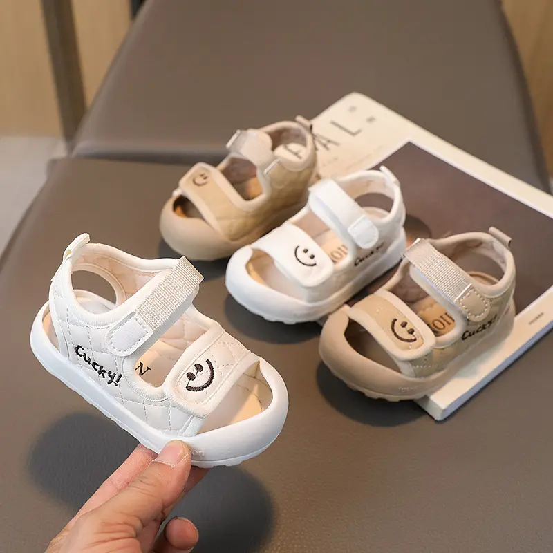 Sepatu bayi Musim Panas 2024 sandal smiley balita bayi usia 0-1-3 tahun sepatu bayi laki-laki dan perempuan sol lembut