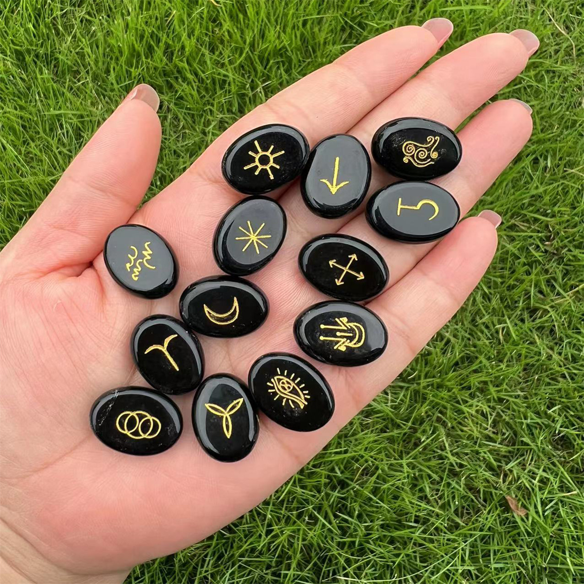Black obsidian