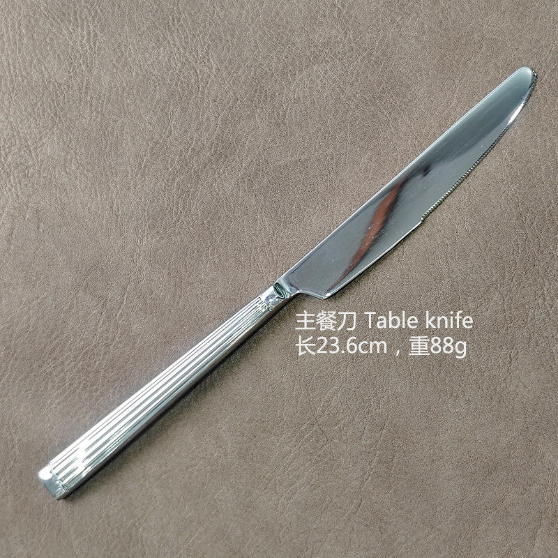 Couteau en argent miroir