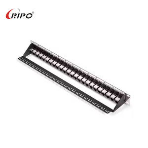 24 Port Cat5e UTP Patch Panel | Panel de distribución de red de montaje en rack de 19 "con sistema de etiquetado Instalación rápida para oficina - Product Image 5