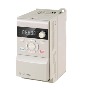 Inversor de corriente de onda sinusoidal pura SINCR de 750W con función VFD de 380V CC a 220V CA para motor convertidor Solar Unidad de frecuencia Variable