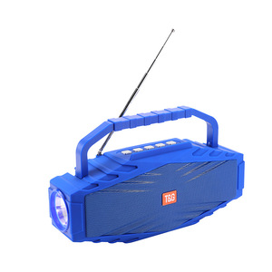 Portable TG804 Torch Light Wireless Speaker Waterproof Outdoor Column Subwoofer Sound Box with FM/TF Card/U Disk <strong>Input</strong> - Product Image 1