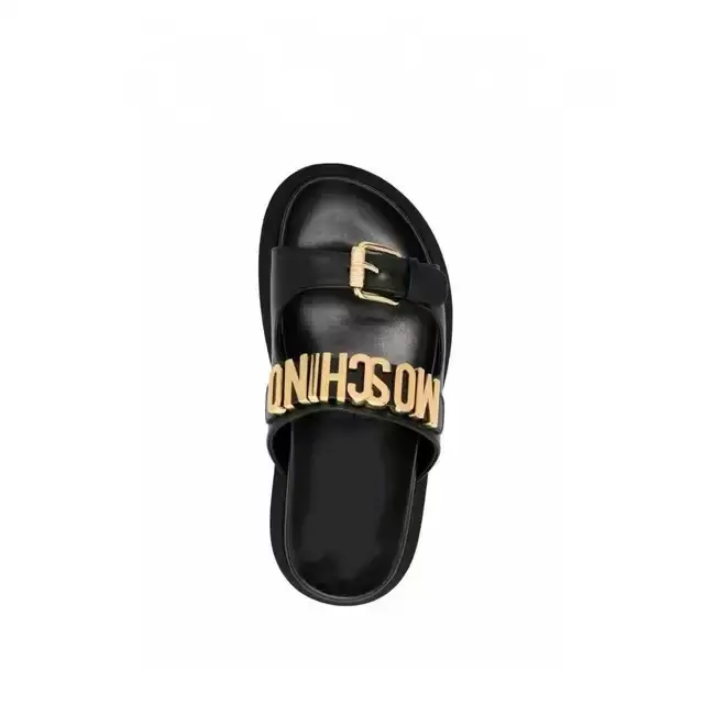 Vente en gros de sandales pour femmes pantoufles de marque de luxe pantoufles d'été en cuir sandales de plage à clipser à semelle souple