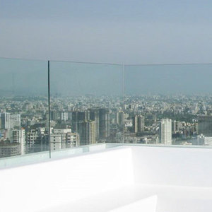 Fabrika üretimi teras cam Parapet/trabzan camı Parapet panelleri/U kanal korkuluk/korkuluk - Product Image 5