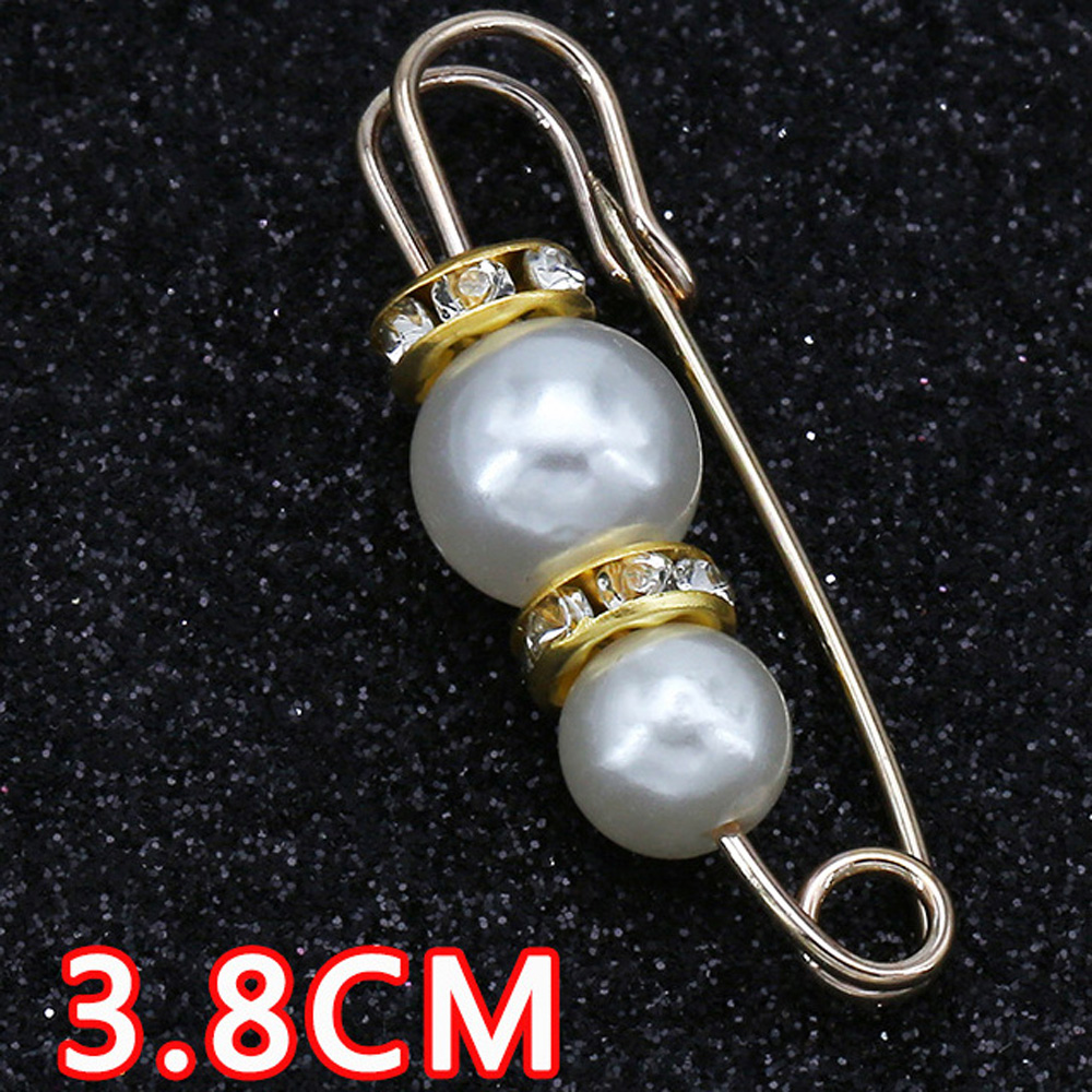 YJ012 Large and Small White Faux Pearl Golden Brooch (5.5 cm)