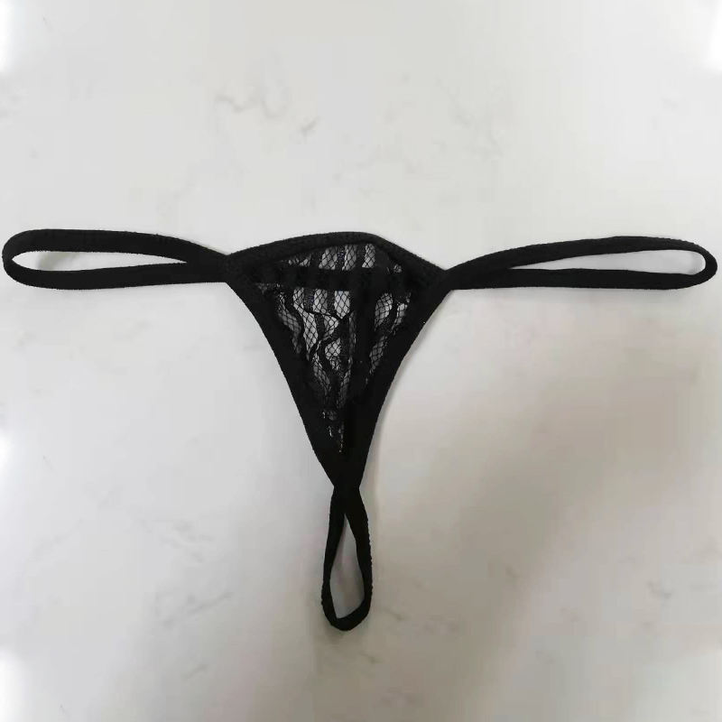 กางเกงในจีสตริงสีดำ